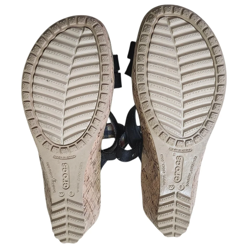 Crocs Black and Tan A-leigh Leather Wedge Sandals. Sz. 9 - Picture 3 of 8